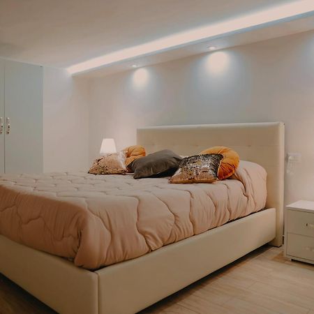 L'Ospite Napoletano Apartment Наполи Екстериор снимка