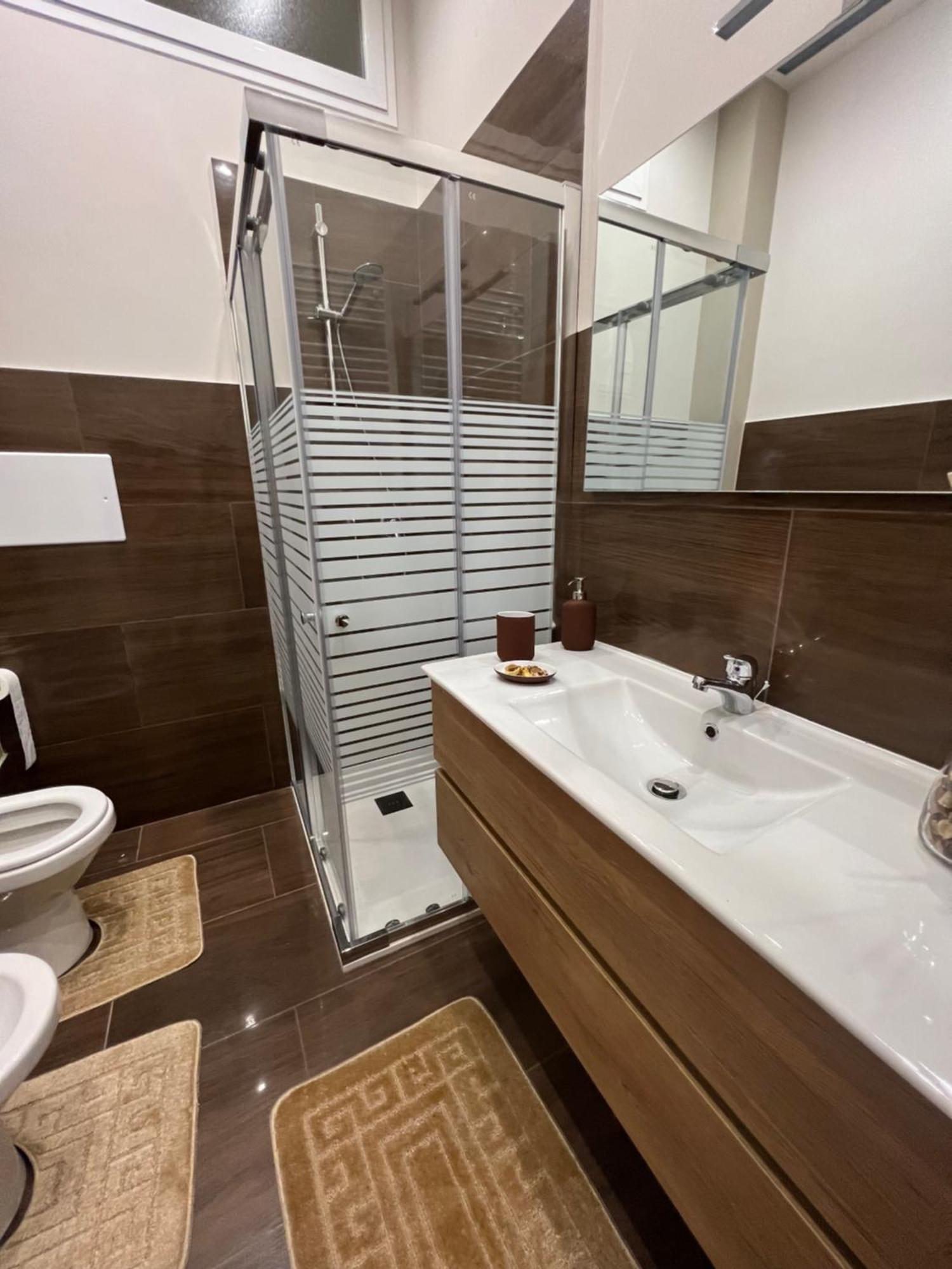 L'Ospite Napoletano Apartment Наполи Екстериор снимка