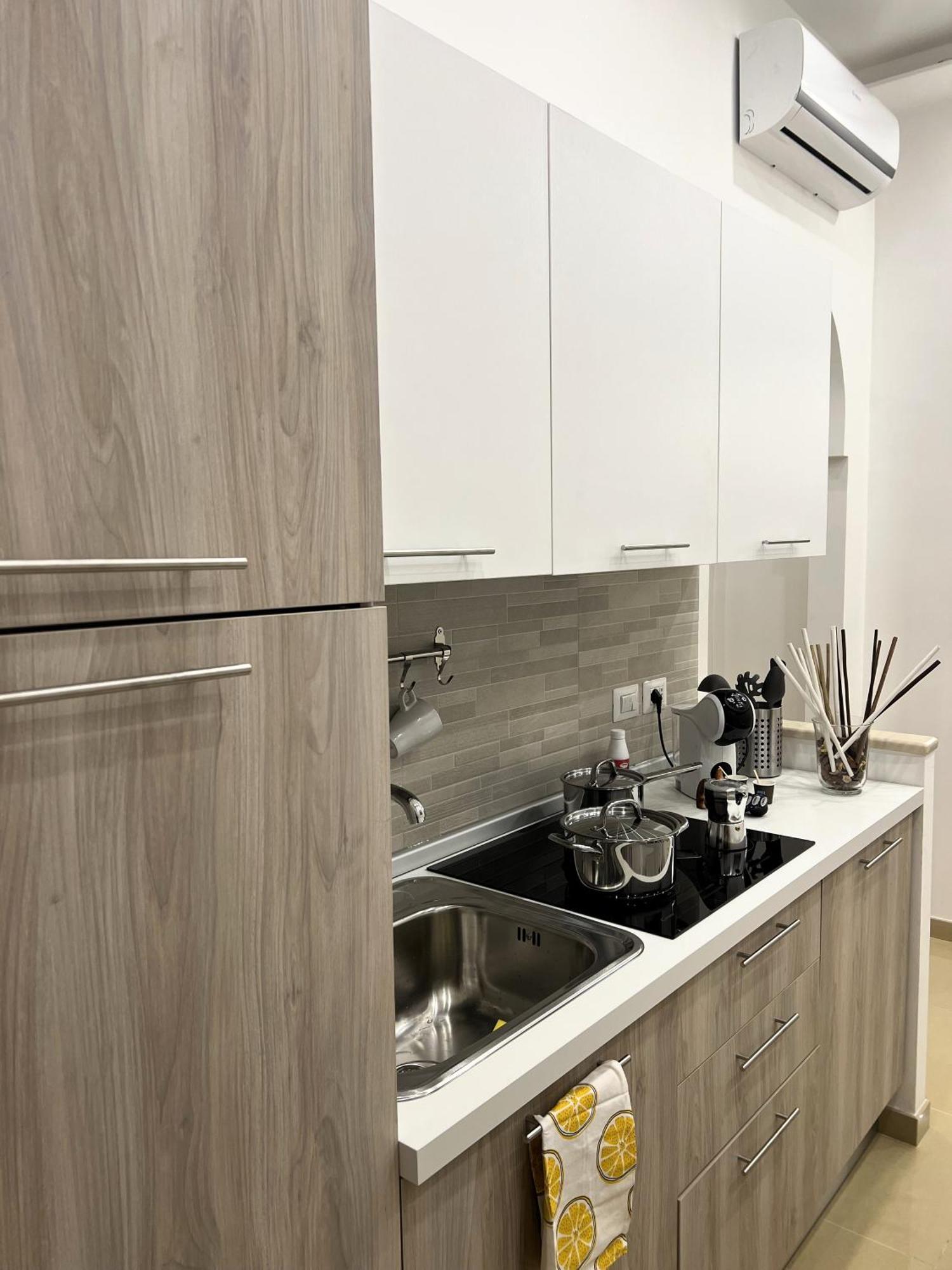 L'Ospite Napoletano Apartment Наполи Екстериор снимка